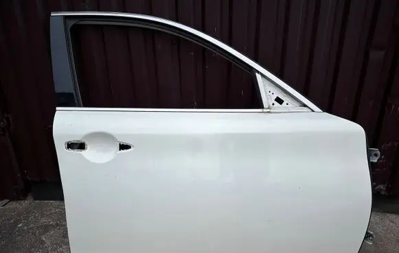 Infiniti M30 Front door H010A1MAMA