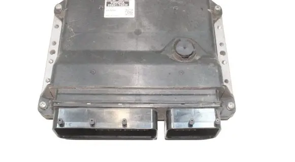 Lexus CT 200H Engine control unit/module 8966176030