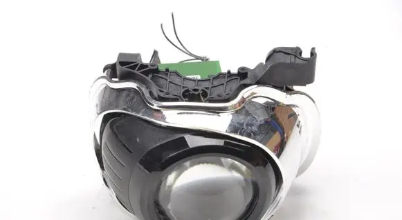 Ford Focus Headlight/headlamp dust cover 