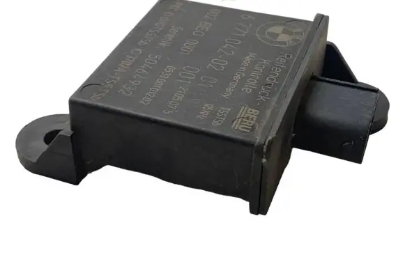 BMW 5 F10 F11 Tire pressure sensor 6771042 053300101202