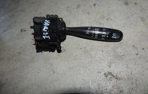 Toyota Yaris Wiper speed switch 175647