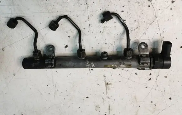 Mercedes-Benz ML W164 Fuel main line pipe A6420700695 10078941