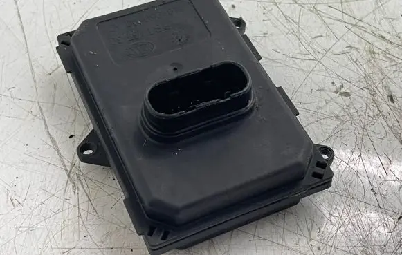 Skoda Superb B6 (3T) Headlight ballast module Xenon 8U0941329