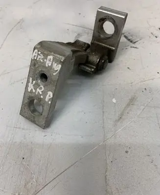 Volkswagen Touran I Rear door upper hinge