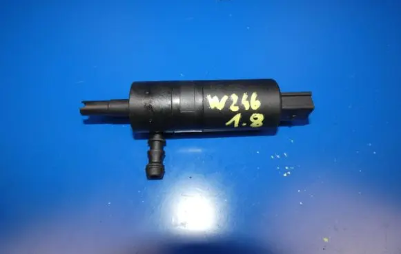 Mercedes-Benz B W246 W242 Windscreen/windshield washer pump 
