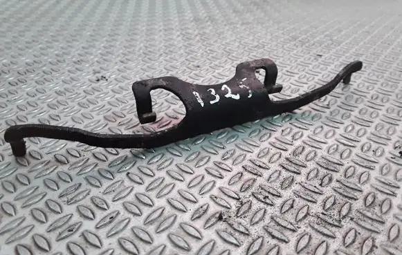 Front brake pad spring