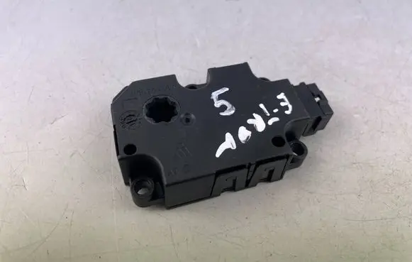 Audi e-tron Air flap motor/actuator ZBAT0084D03 HE0T0026K HEUT0045K