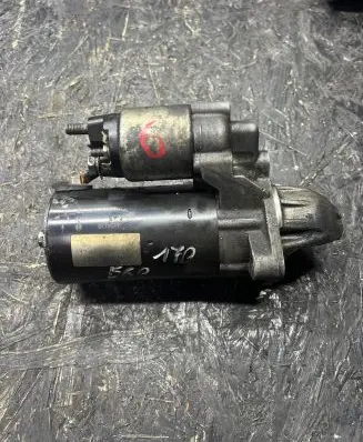 BMW 5 E60 E61 Starter motor 7796892