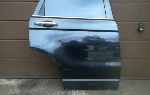 Honda CR-V Rear door