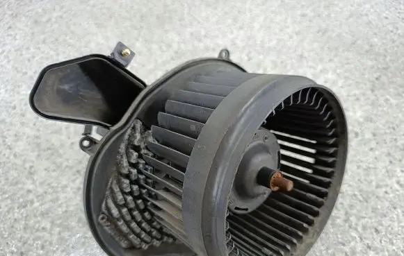 Volvo V70 Heater fan/blower 2841786577