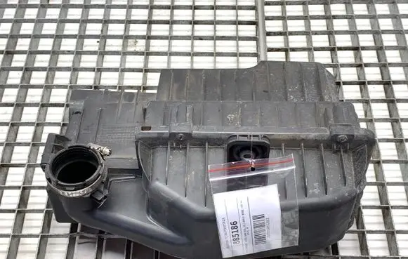 Peugeot 208 I Air filter box 