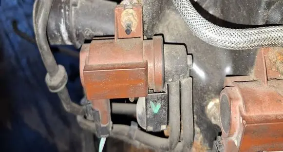 Ford Mondeo Mk III Turbo solenoid valve 6G909E882CA