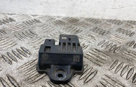 Mini Cooper Countryman R60 Glow plug pre-heat relay 7823325