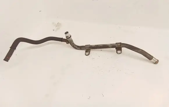 Toyota RAV 4 (XA30) Engine coolant pipe/hose