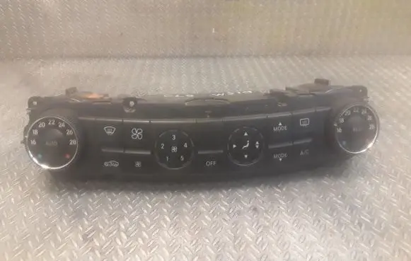 Mercedes-Benz CLS C219 Interior fan control switch 2198300585