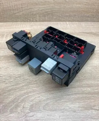 Volkswagen PASSAT B6 Comfort/convenience module 3C0937049AE F005V00631