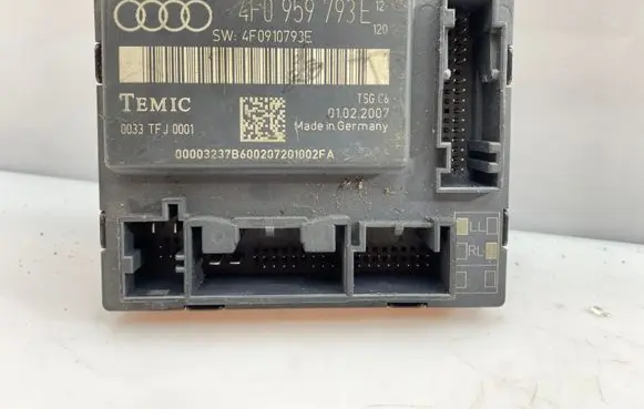 Audi A6 C7 Door control unit/module 4F0959793E