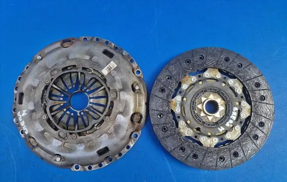 Alfa Romeo 159 Clutch pressure plate 55197088 55204165