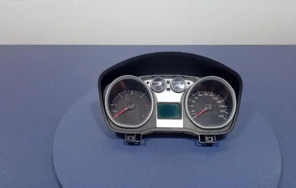 Speedometer (instrument cluster)
