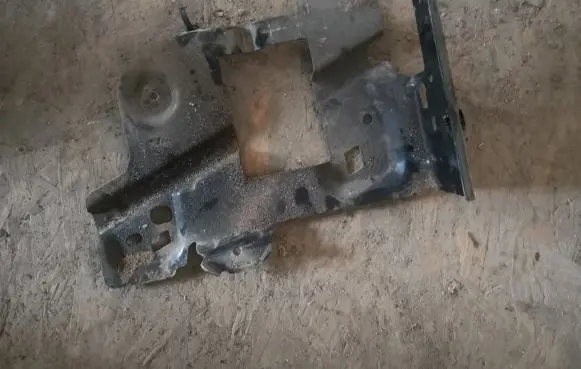 Citroen DS3 Battery tray 