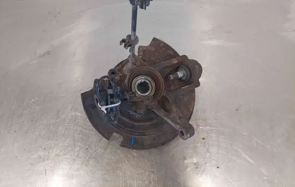 Mercedes-Benz ML W163 Rear wheel hub 362036