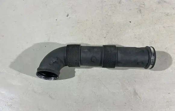 Porsche Cayenne (92A) Air intake duct part 7L5128684C 95511022301