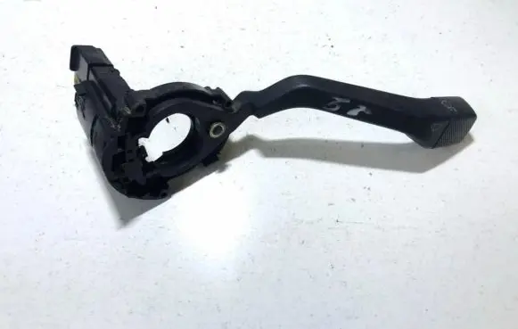 Volkswagen PASSAT B3 Wiper control stalk 37003 354791