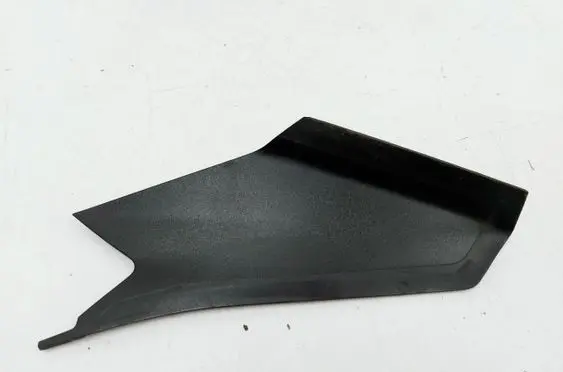 Porsche Taycan 9J1 Rear/tail light trim molding 9J1945426J