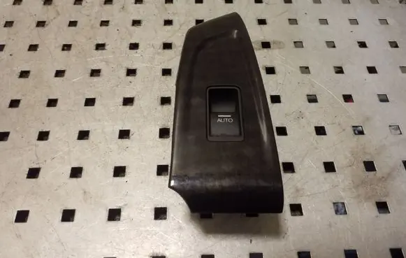Honda Accord Electric window control switch 35770TL0E11M1