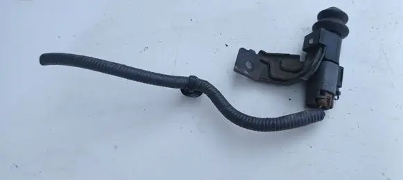 Nissan Qashqai Bonnet alarm switch sensor 