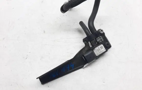 Audi A3 S3 8P Exhaust gas pressure sensor 059906051C
