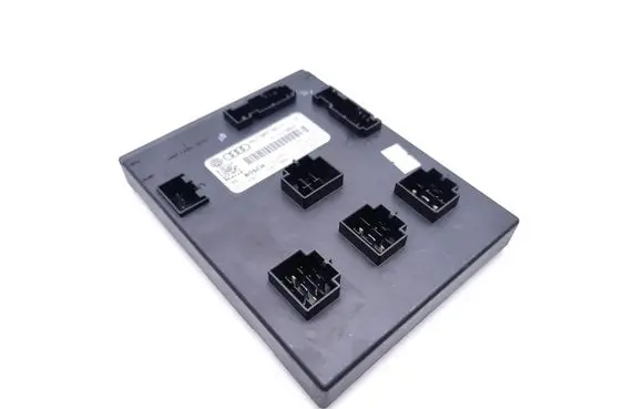 Audi A4 S4 B8 8K Comfort/convenience module 8K0907063K F005V00855