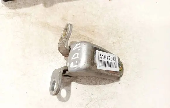 Honda Jazz Front door upper hinge 