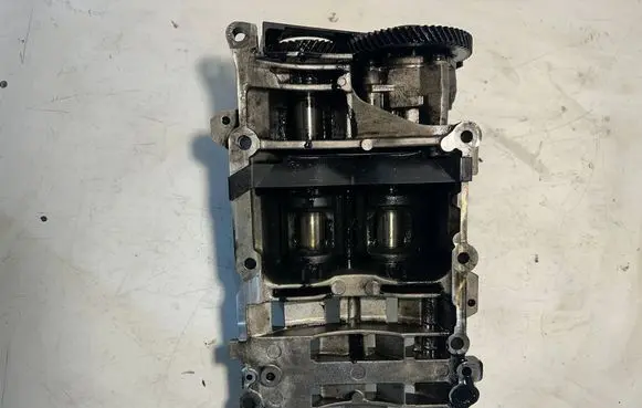 BMW 3 E46 Oil pump 7787504