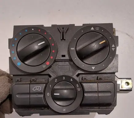 Mercedes-Benz Vito Viano W639 Climate control unit A6398301185 5HB00851100 ZGS006