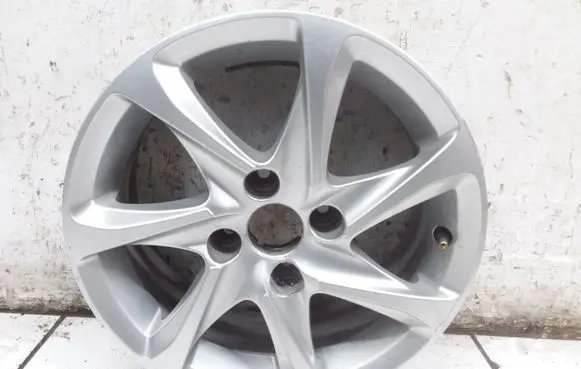 Peugeot 308 R15 alloy rim 9673773577