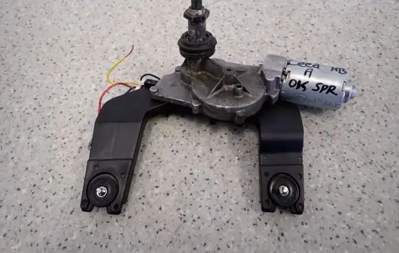 KIA Ceed Wiper motor 987001H000CEEDHB