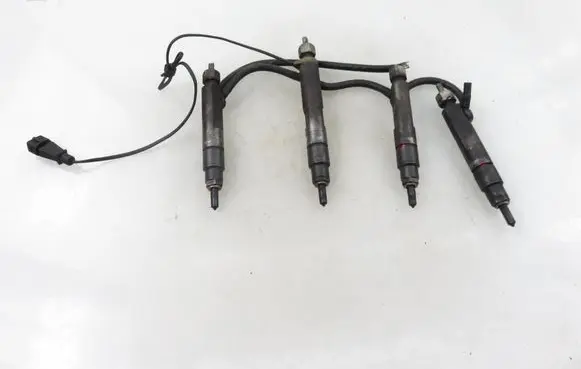 Volkswagen Golf IV Fuel injectors set 074130201C 074130202A