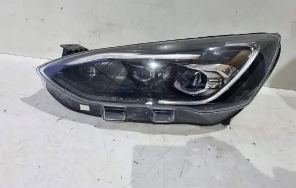 Ford Focus Headlight/headlamp JX7B13E017AJ