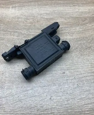 Audi A6 S6 C4 4A Front door lock 4A0959981A