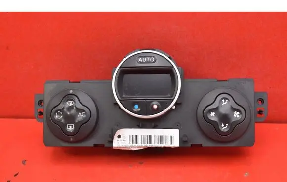 Renault Clio III Climate control unit 8200296683