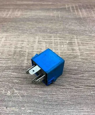 Mercedes-Benz A W169 Other relay 0025422519 V23134B52X321