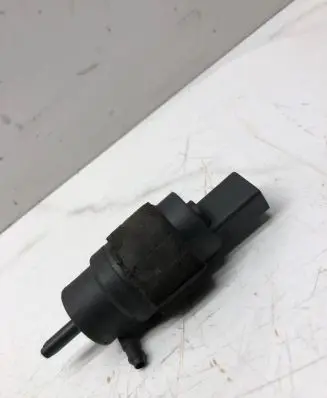 Audi A4 S4 B8 8K Windscreen/windshield washer pump 8K5955647