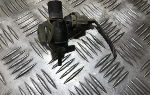 Volvo S40, V40 Turbo solenoid valve 7700875012