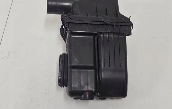 Toyota C-HR I Air filter box 17701-0T140