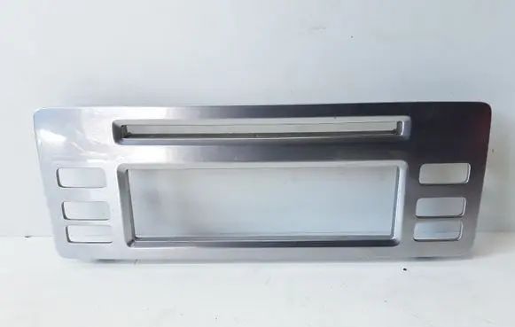 Volvo S80 Radio/GPS head unit trim 30643648