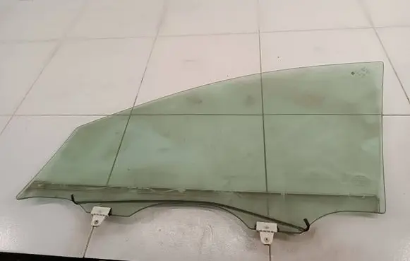 Nissan Murano Z51 Front door window glass four-door Nocode