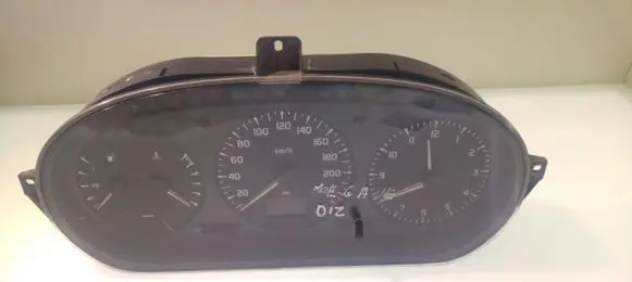 Renault Scenic I Speedometer (instrument cluster) 215781612