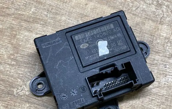 Land Rover Range Rover Sport L494 Door control unit/module EK5214D620AD 12225200