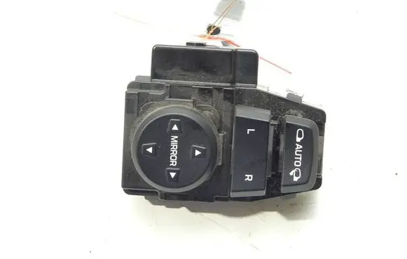 Hyundai Elantra VI Wing mirror switch 93573-F2000
